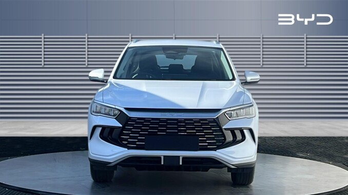 BYD Sealion 5 1.5 DM-i Comfort 5dr Auto Estate - Image 3
